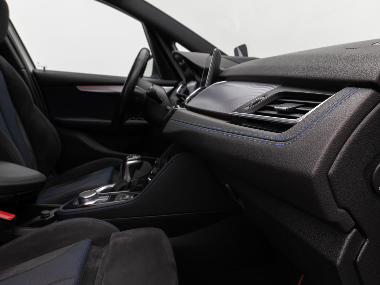Fahrzeugabbildung BMW 218d Gran Tourer M Sport Kamera HUD AHK Stop&Go