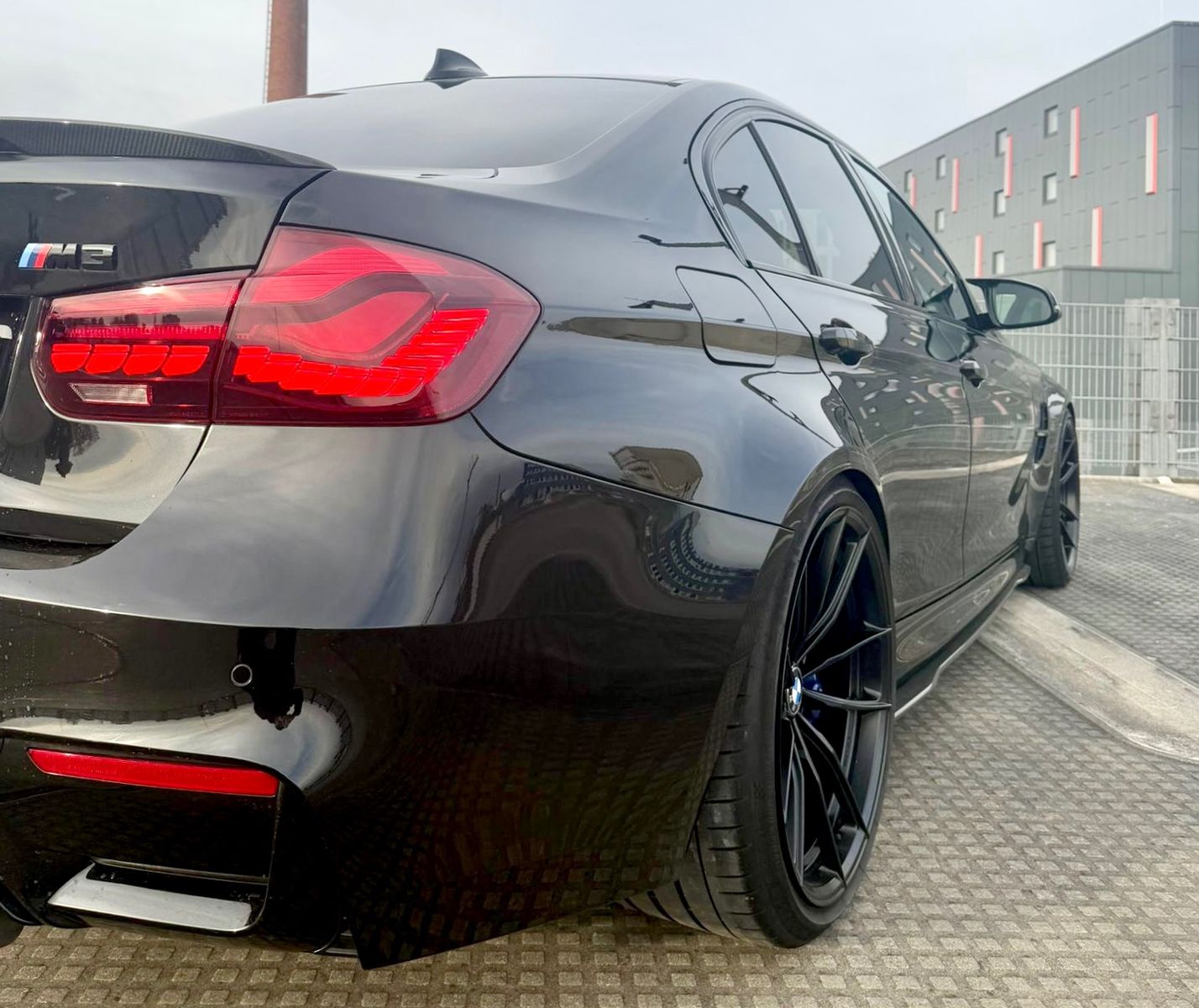 Fahrzeugabbildung BMW M3 Competition*Harman/Kardon+Autom.+Carbon+Voll*