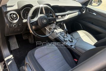 Alfa-Romeo Stelvio - 9