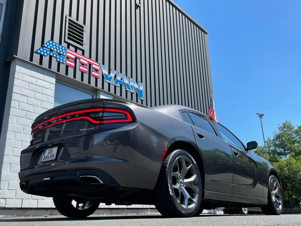 Fahrzeugabbildung Dodge Charger 3.6 SXT Rallye Navi 20" Kamera BEATS