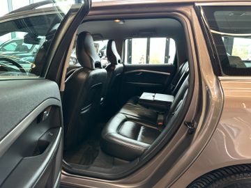 Volvo V70 Kombi Momentum *Leder*