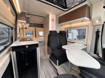 Westfalia Columbus 540 D 140 PS SOLAR 18 DELTA Markise