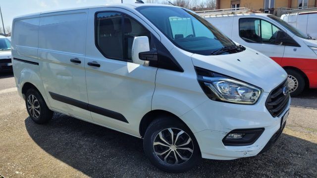 Ford FORD Transit Custom 320 2.0 EcoBlue 130 PC Furgo