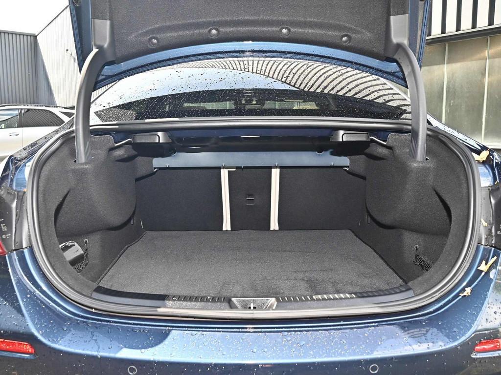 Mercedes-Benz A 250 Limo Progressive PANO MULTIB. LED 360° SHZ