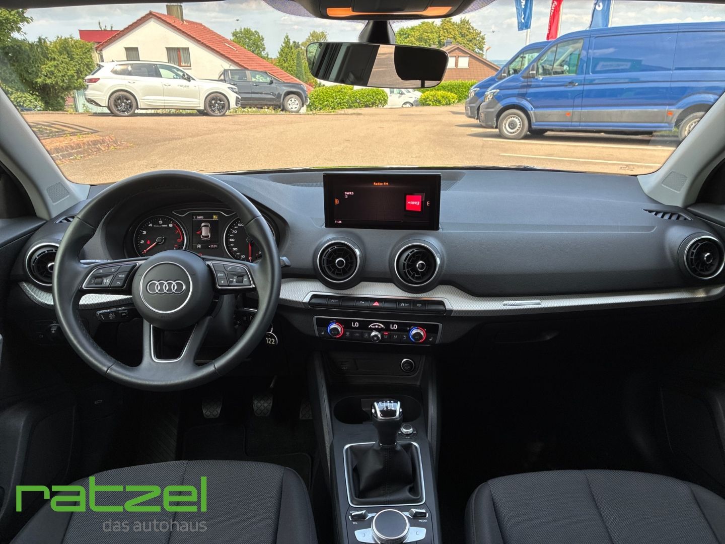 Fahrzeugabbildung Audi Q2 advanced 30 TFSI LED ACC Rückfahrkamera Eletr