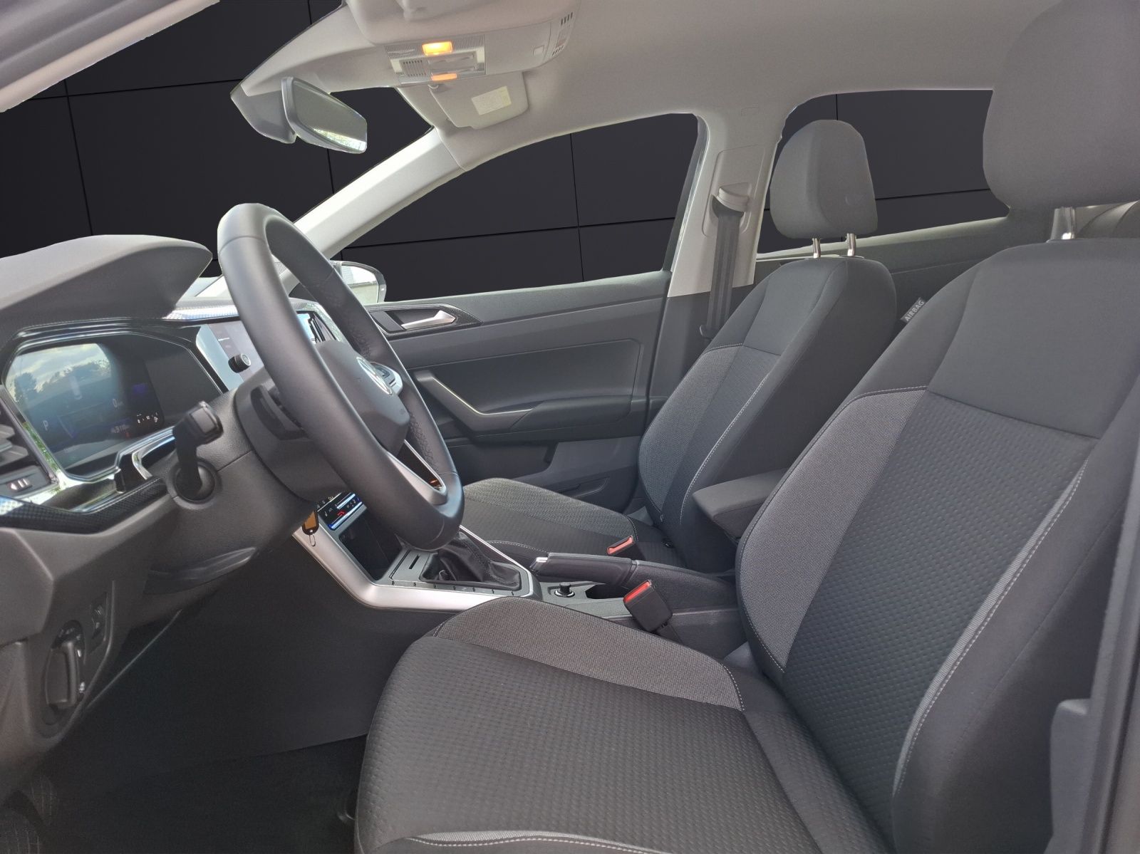 Fahrzeugabbildung Volkswagen Polo TSI Life DSG LED AID ACC Park-Assist SH