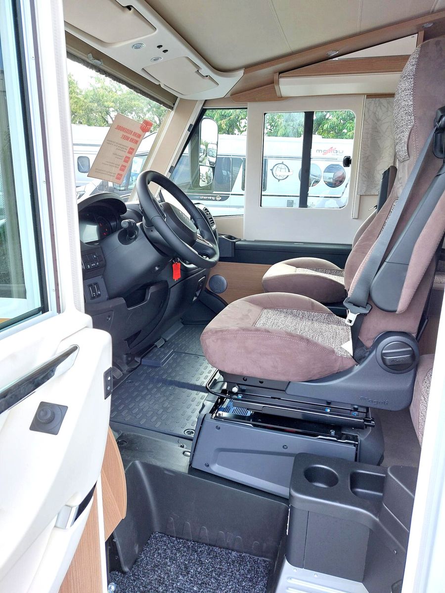 Fahrzeugabbildung Malibu I 460 KB LE comfort Automatik Markise