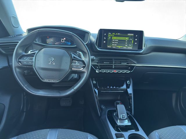 Peugeot 2008 1.2 PureTech 130 Allure AHK+Kam.+KeyLess