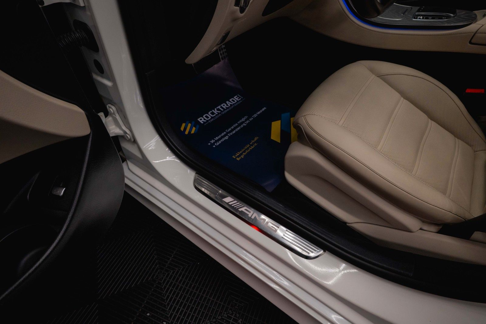 Fahrzeugabbildung Mercedes-Benz E 53 AMG 4Matic+ Facelift Designo *ACC*Pano*360*