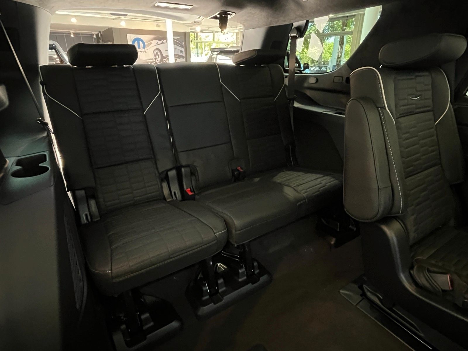 Fahrzeugabbildung Cadillac Escalade Sport Platinum 6.2 V8  4x4 LPG