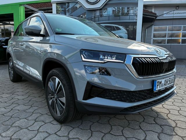 SKODA Karoq 1.5 TSI DSG*AHK*RFK*ACC*eHeck