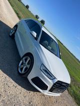 Audi Q3 2.0 TDI sport  - Audi Q3 mit Diesel-Antrieb: Sport