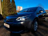 Toyota Avensis Kombi Basis - Toyota Avensis in Leipzig