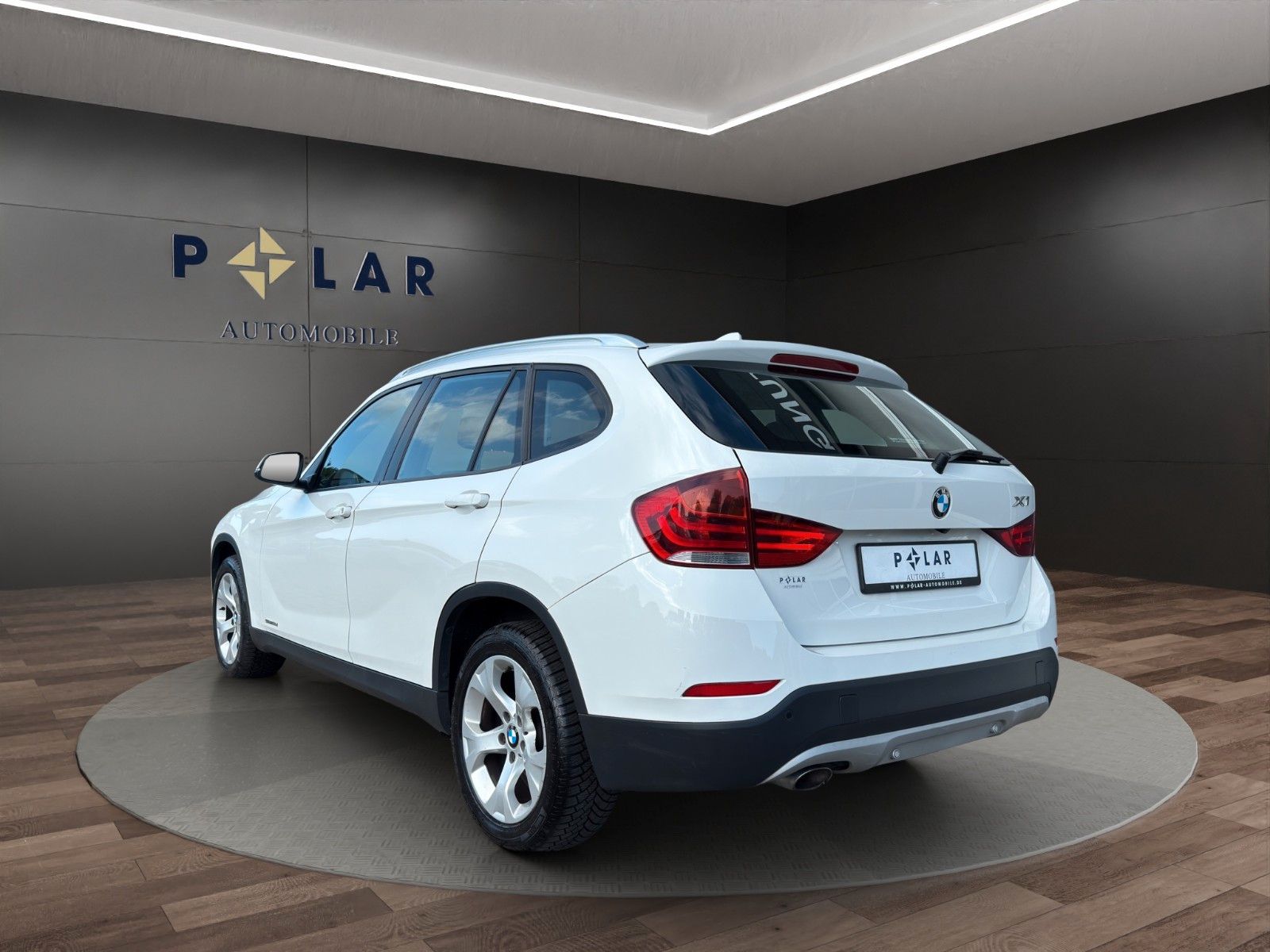 Fahrzeugabbildung BMW X1 18d sDrive *Kamera*Bi-Xenon*Elektr.Sitze*ACC