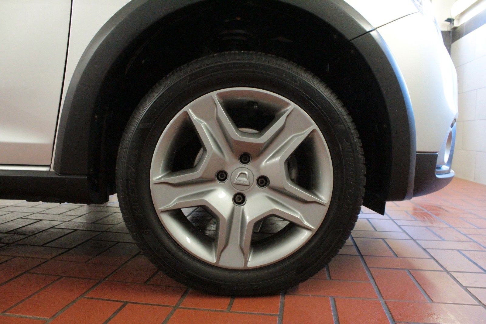 Fahrzeugabbildung Dacia Logan MCV TCe90 Stepway*Navi*Klima*