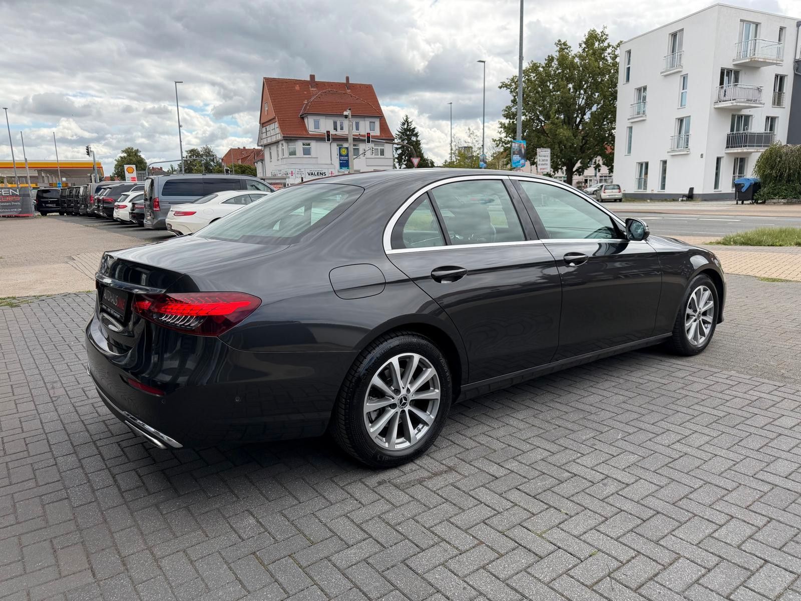Mercedes-Benz E 200d LIMOUSINE AVANGARDE MBUX/VOLLLEDER foto 8