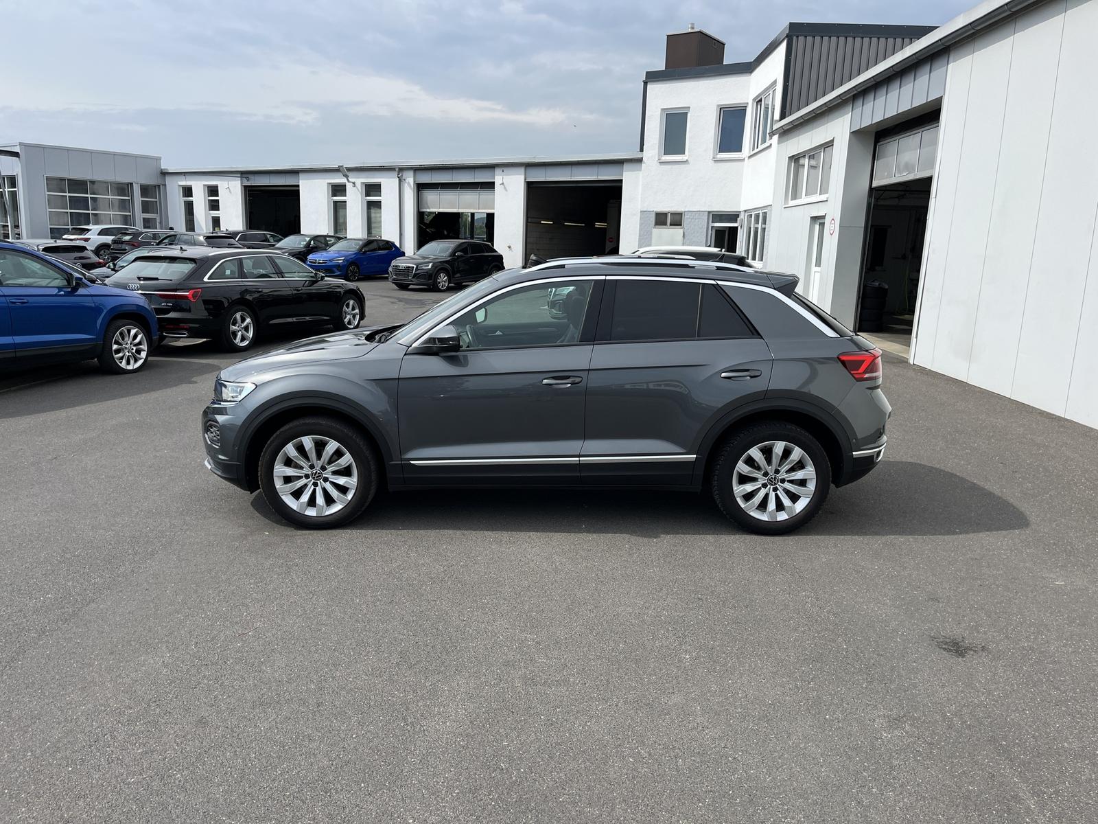 Volkswagen T-Roc 1.5 TSI DSG SPORT 156€ m.20% Anz. AHK STHZ