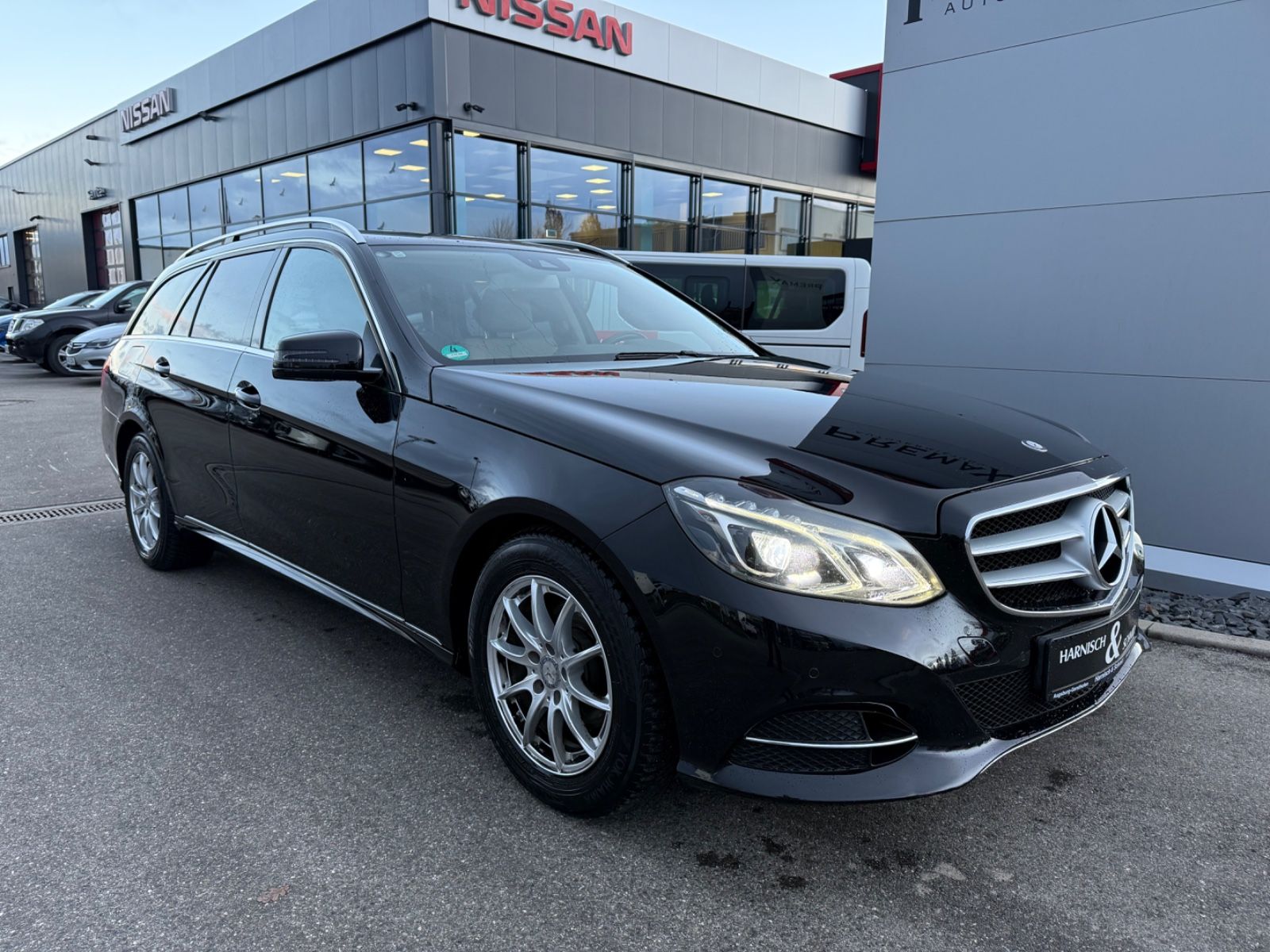 Fahrzeugabbildung Mercedes-Benz E 200 BlueTEC T AVANTGARDE 7 Sitzer