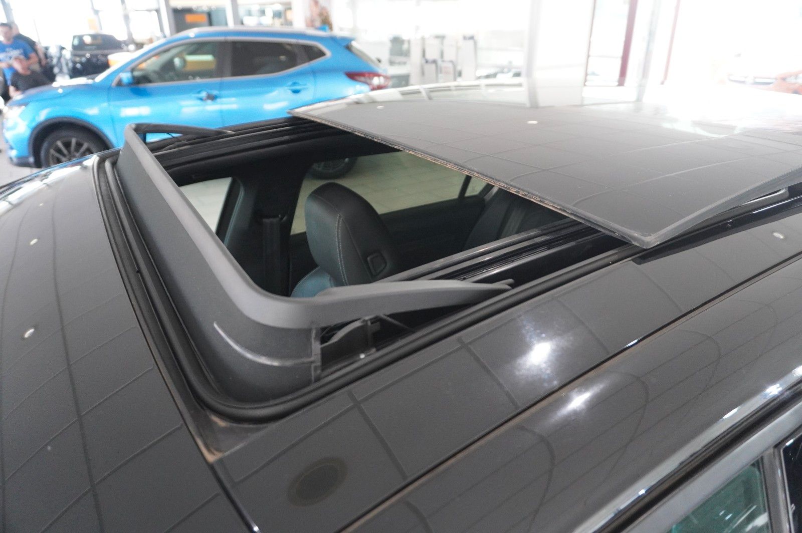 Fahrzeugabbildung Opel Astra L Lim. 1.6 HYBRID ULTIMATE NAVI/360°/PANO.