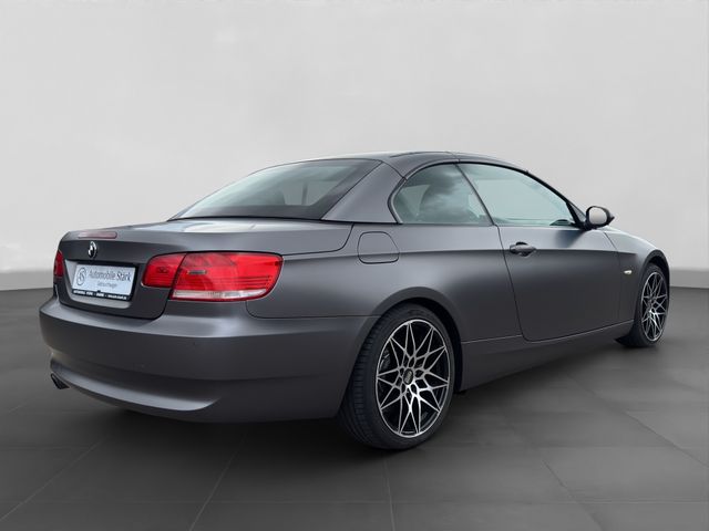 Fahrzeugabbildung BMW 330i Cabrio Automatik+Xenon+Leder+Memory+Scheckh