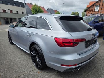 Audi A4 - 5