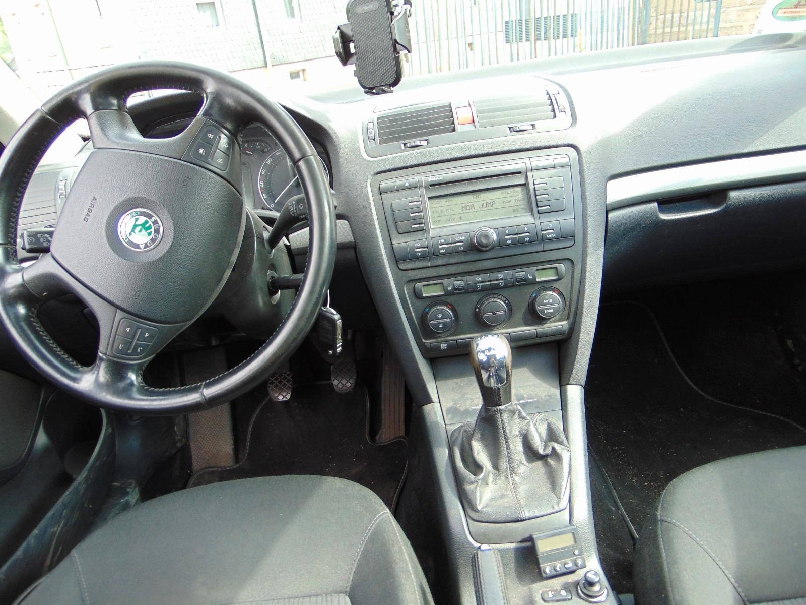 Skoda Octavia 2008 — photo 16