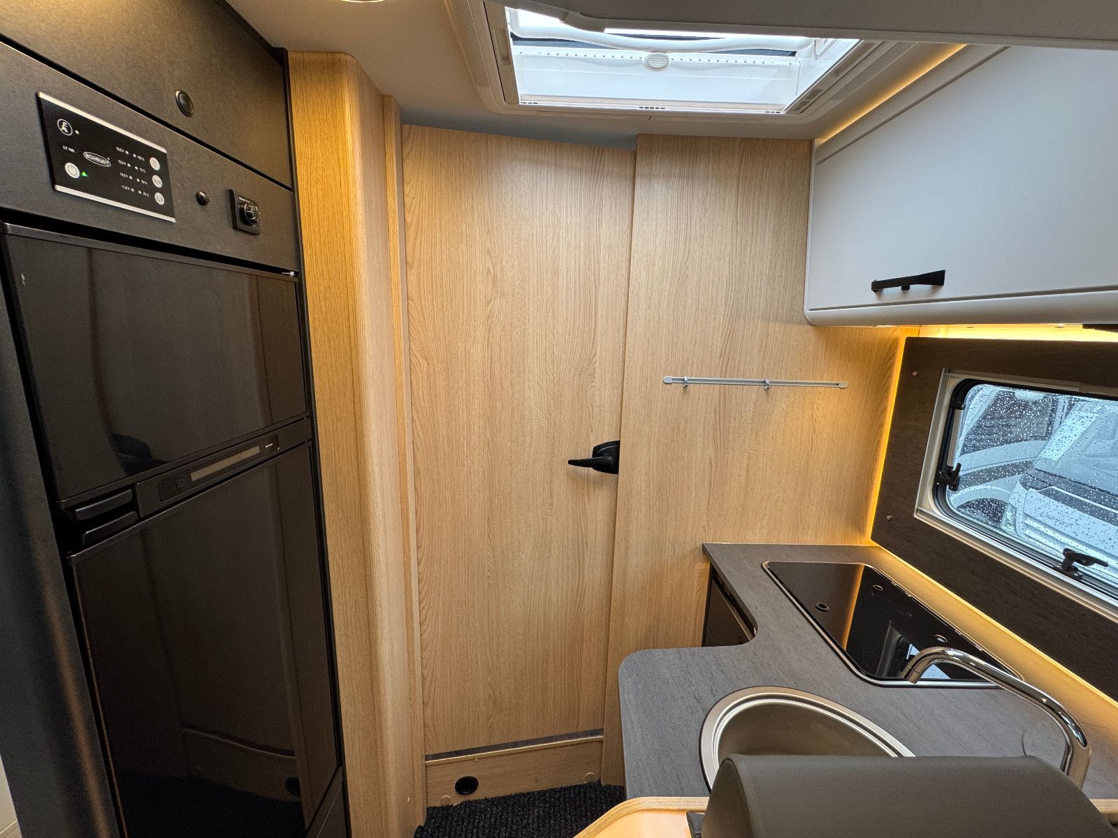 Fahrzeugabbildung Sunlight ADVENTURE EDITION T 68 1HAND KEIN MIETER HUBBETT