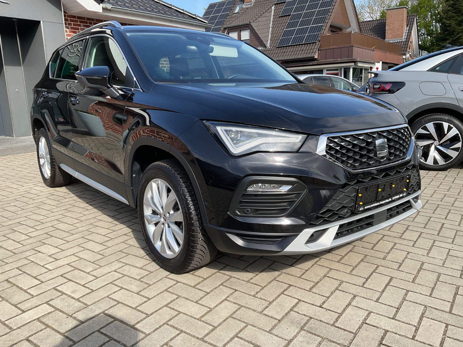 Fahrzeugabbildung SEAT Ateca 1.5 TSI Xperience DSG,LED,Kamera,Navi,GJR