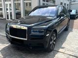Rolls-Royce Cullinan Bespoke HUD TV