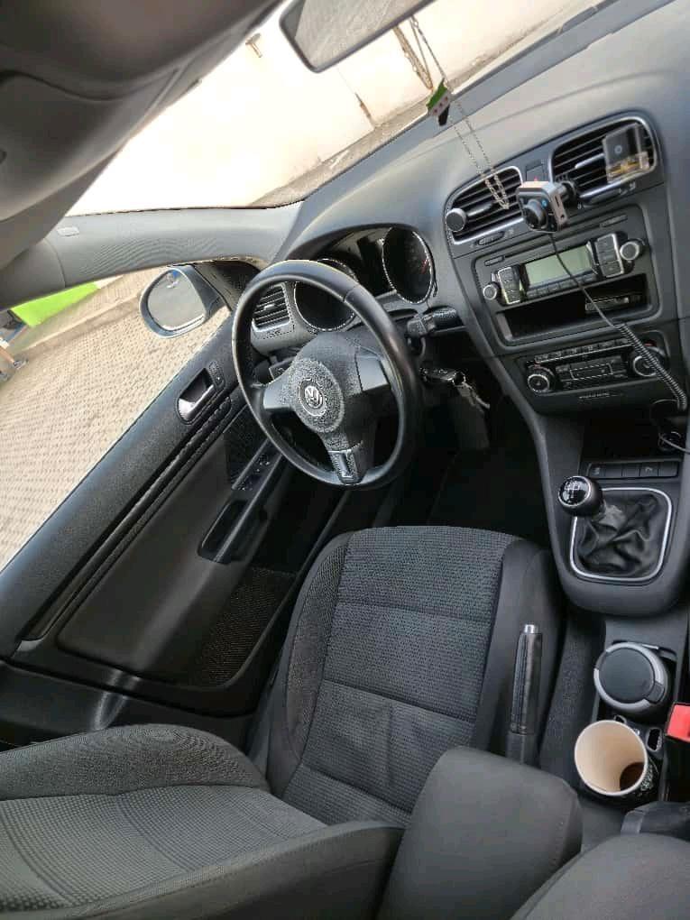 Volkswagen Golf 2010 — photo 9