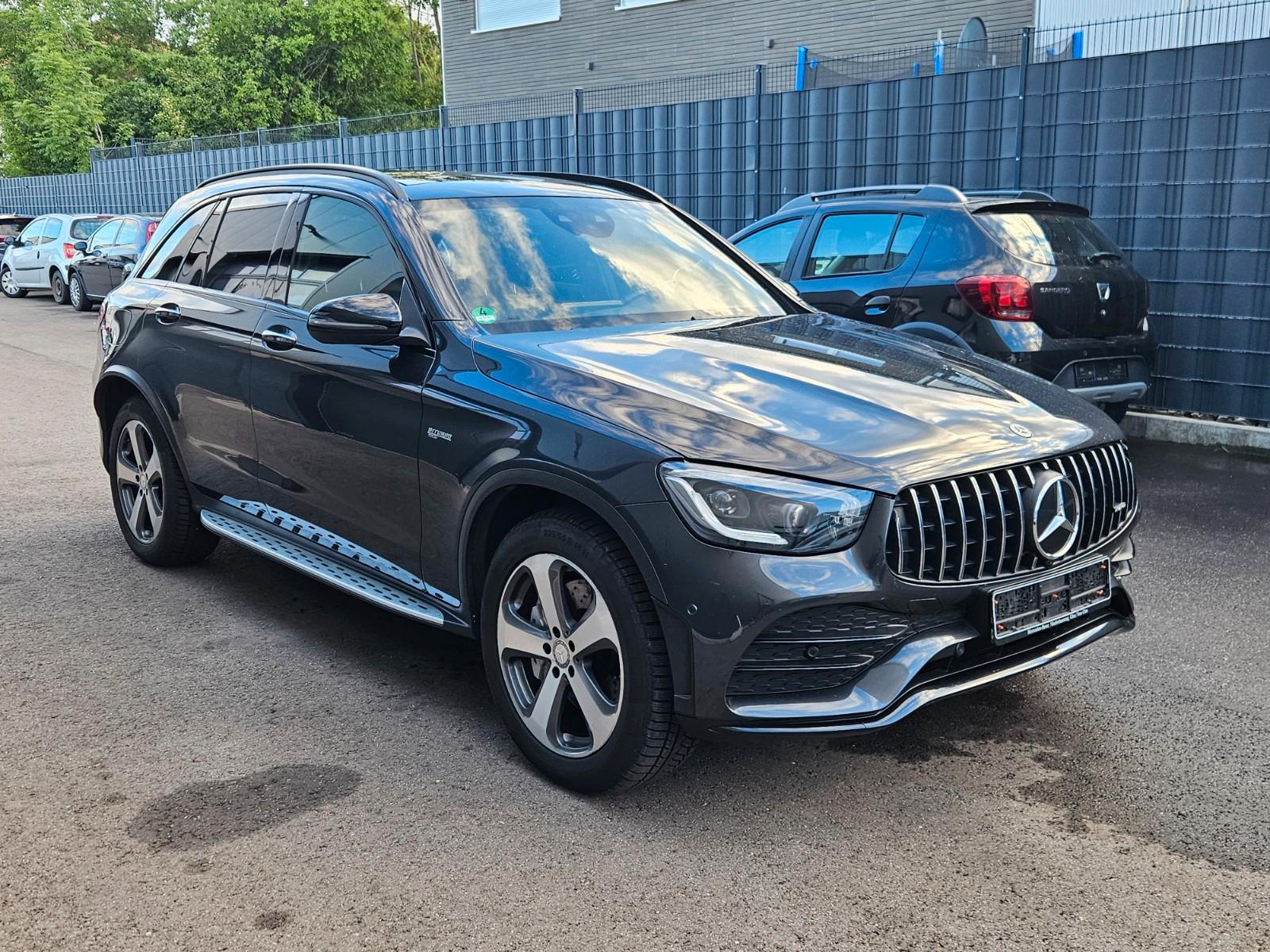 Mercedes-Benz GLC 43 AMG 4Matic AMG Performance Panoramad.