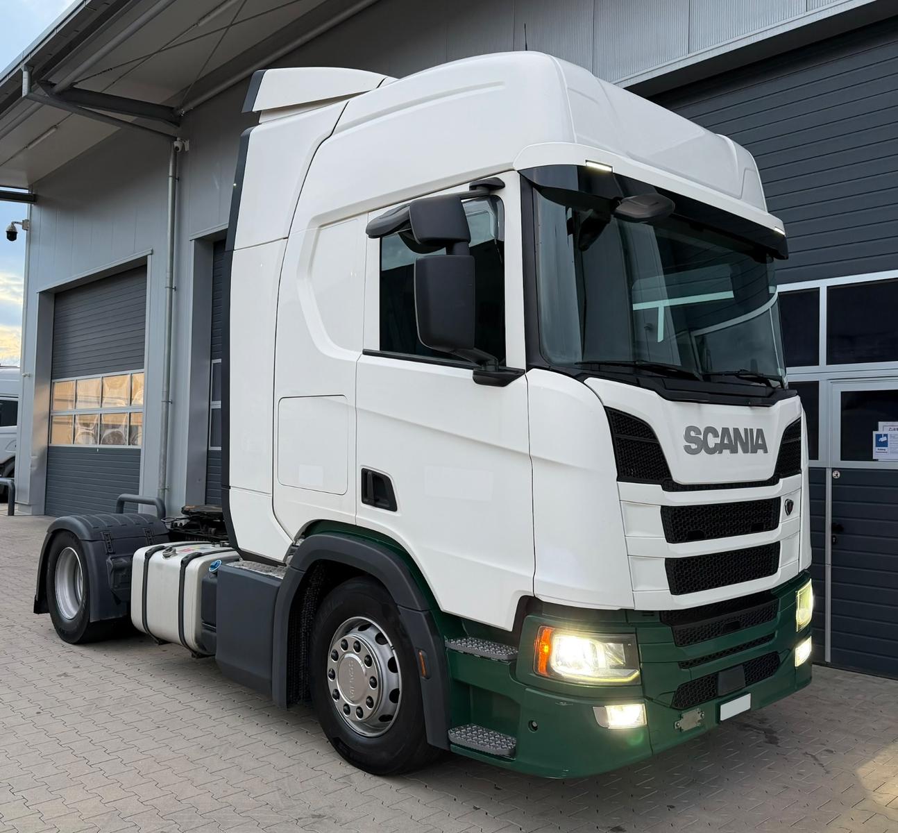 Scania R450A,Abstand,Retarder,1.Hand,Top