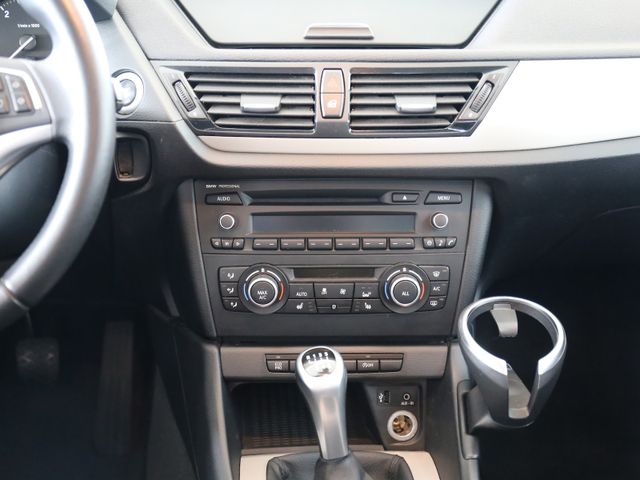 BMW X1 sDrive 20d XENON KLIMAAUTOMATIK PDC AHK
