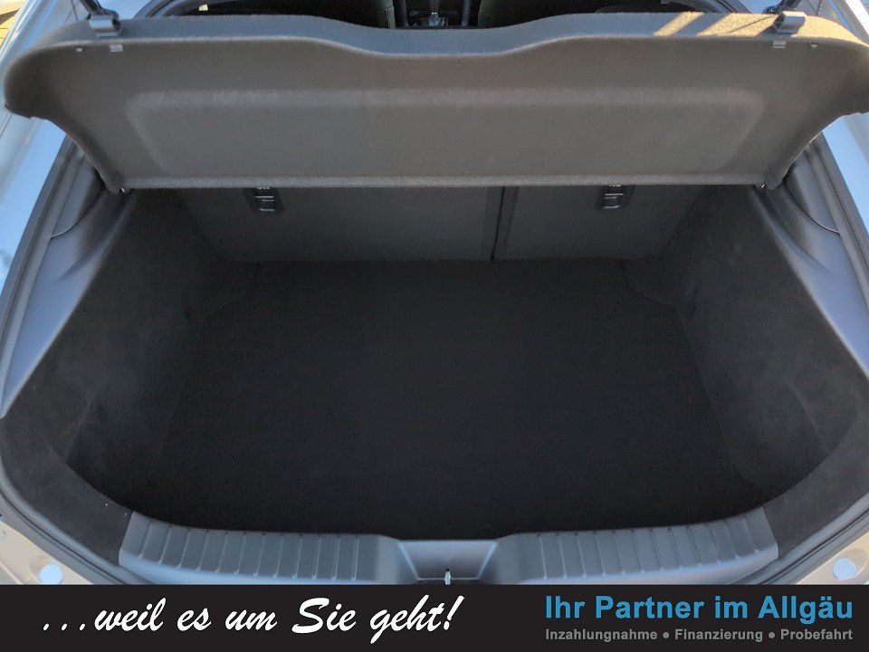 Fahrzeugabbildung Mazda 3 2.5L eSKY-G AT HOMURA NAV+360+HUD+MATRIX+SHZ++