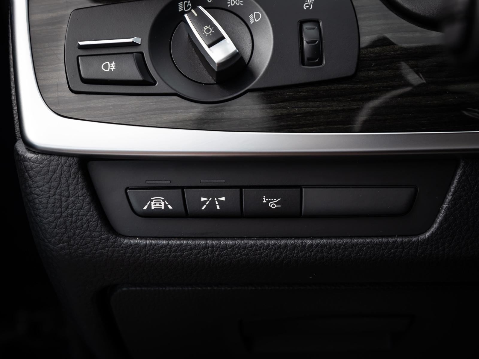 BMW 530d xDrive M-Sportpaket/HeadUp/Pano/H&K