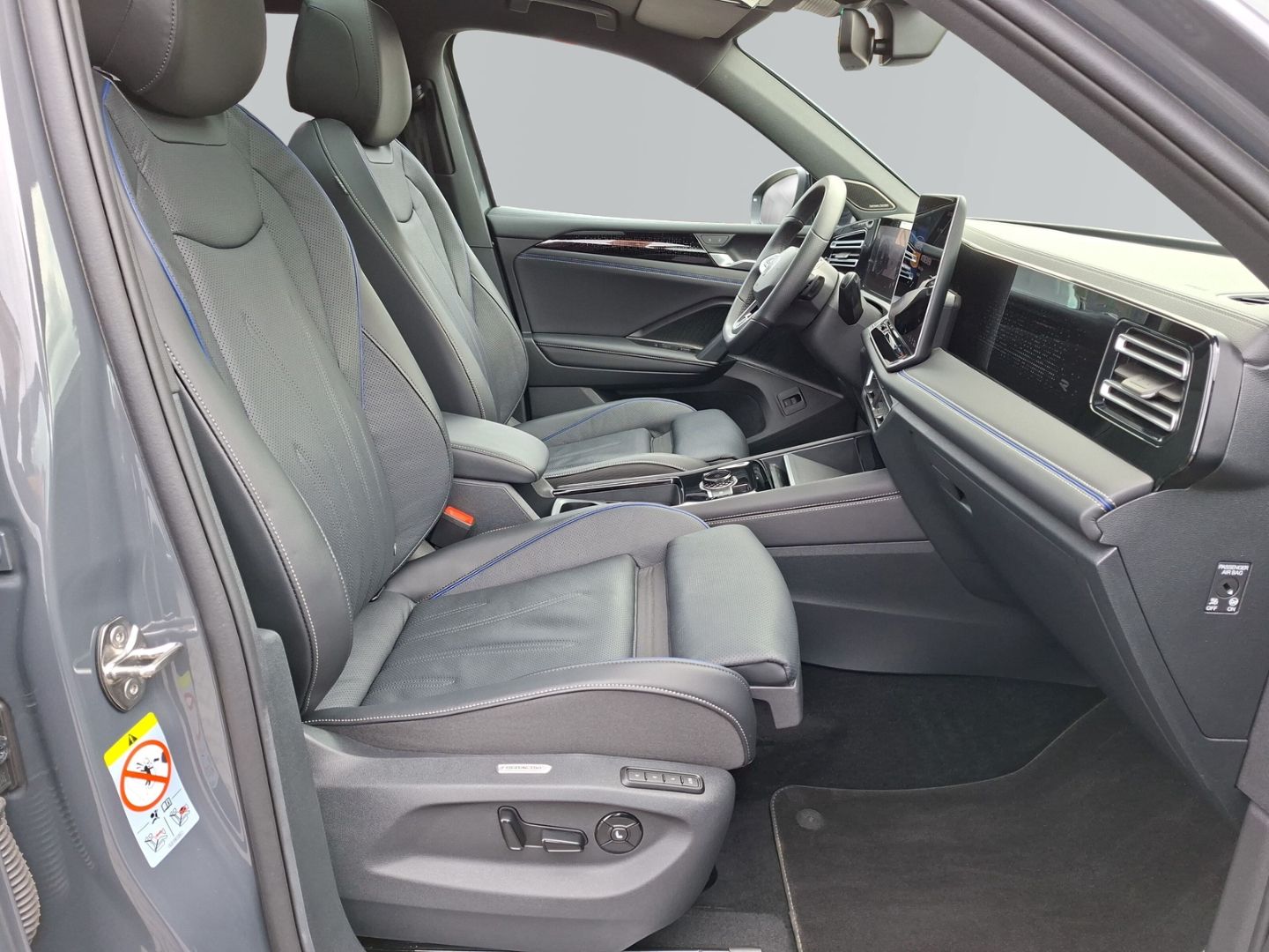 Tiguan 2.0 TSI 4Motion R-Line *Kamera*Keyless*