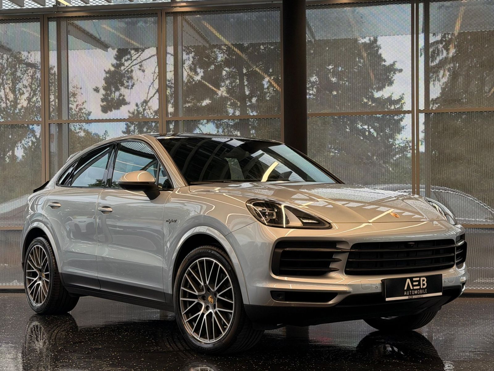 Porsche Cayenne Coupe E-Hybrid**SPORT-CHRONO**PANORAMA**