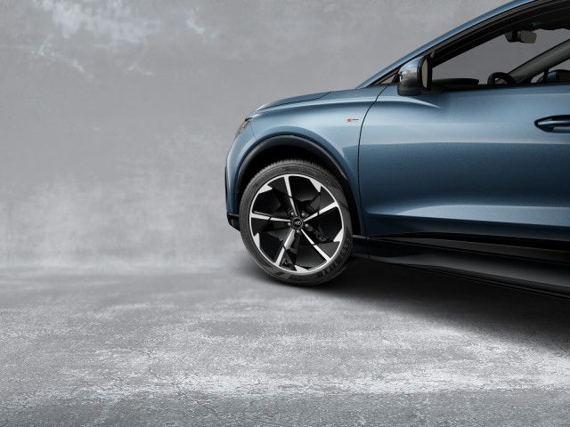 Audi Q4 e-tron 45 QU S-LINE MATRIX HuD SONOS AHK PANO foto 4