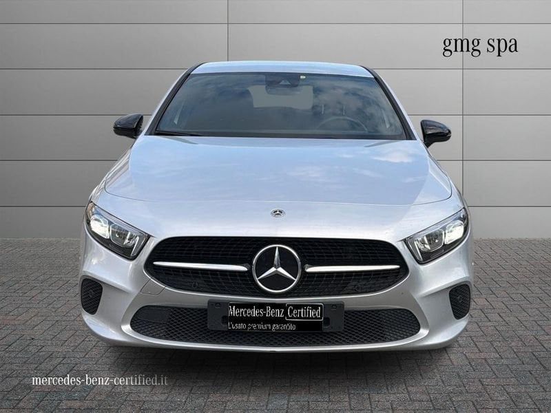 Mercedes-Benz Classe A A 180 Sport auto imagem 3