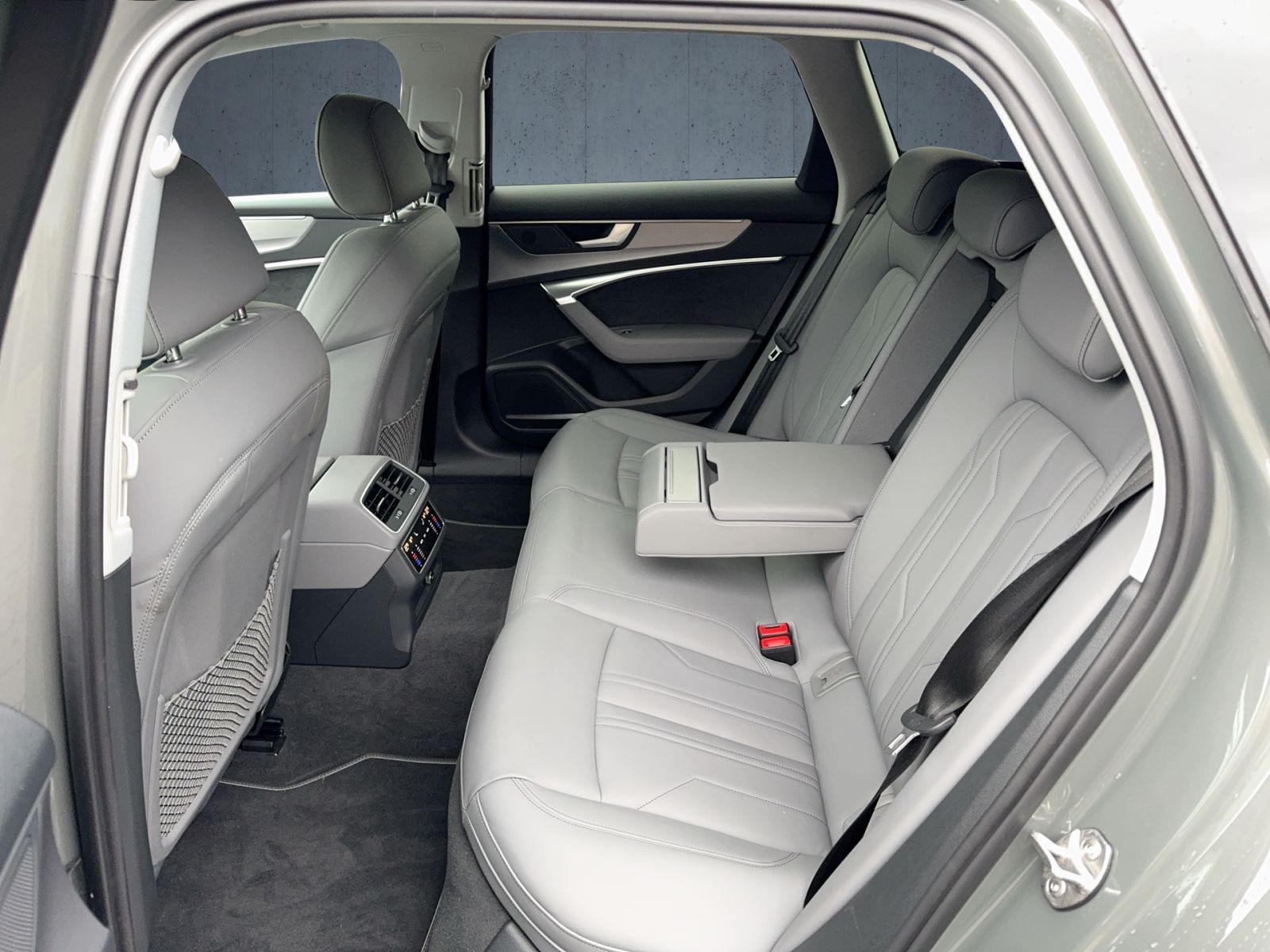 Audi S6 - Bild 12