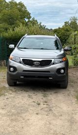 Kia Sorento 2.2 CRDi AWD Spirit Spirit - Kia Sorento Gebrauchtwagen in Köln
