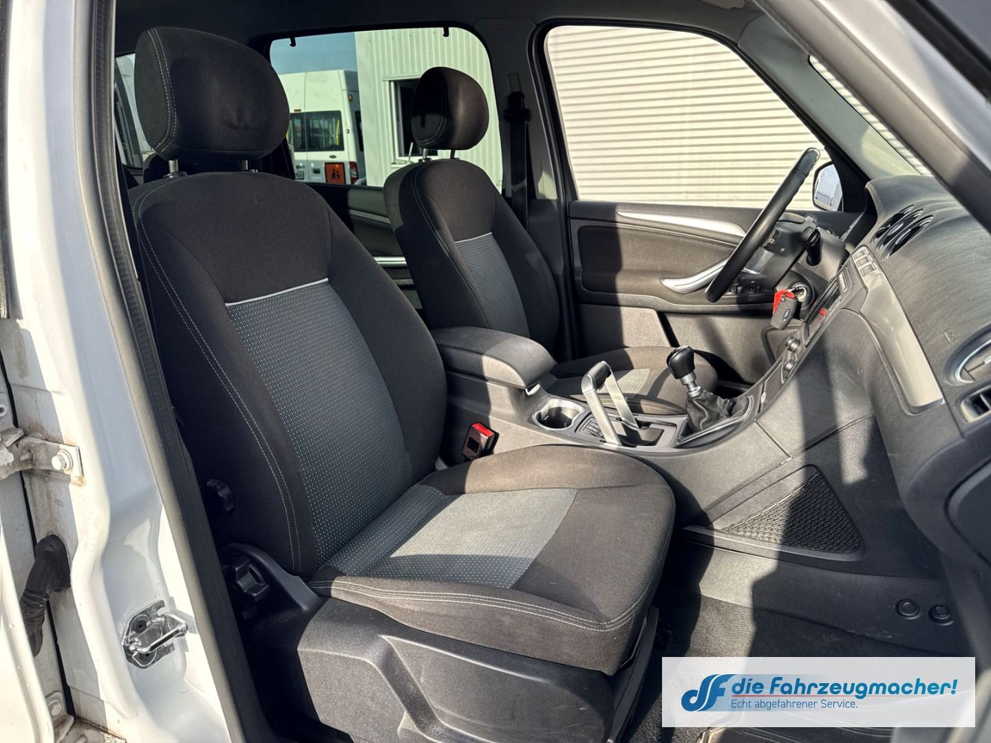 Fahrzeugabbildung Ford Galaxy Business 1.Hand,TÜV 06/27 AHK 7.SI. Navi