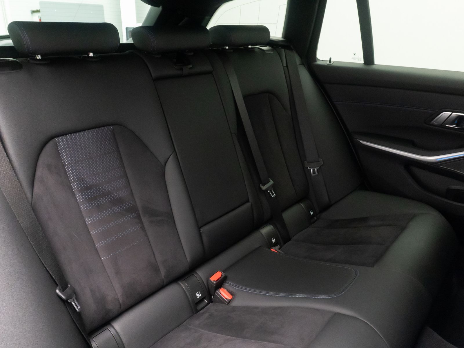 Fahrzeugabbildung BMW 330i xD M Sport DAB H/K Lenkradheizung 18Zoll