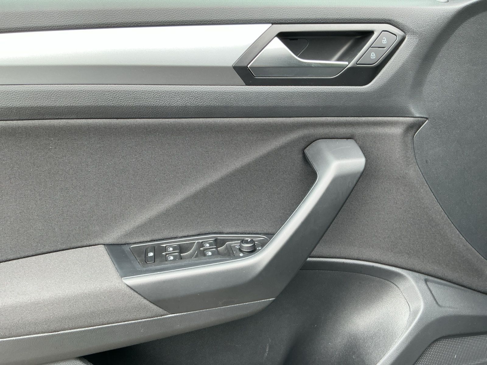Volkswagen T-Roc - Bild 15