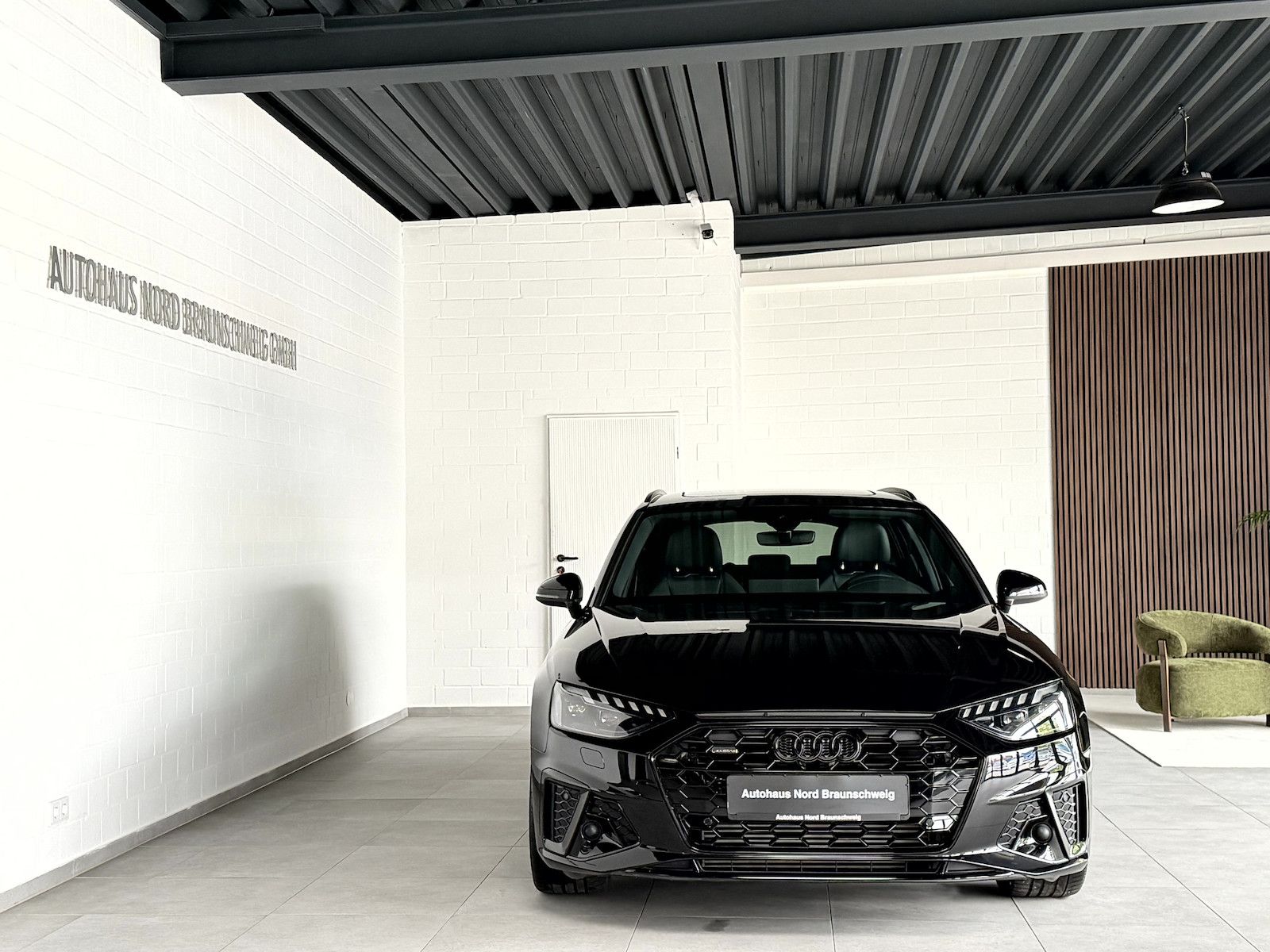 Audi A4 45TFSI S Line Competition Edition Plus Matrix foto 2
