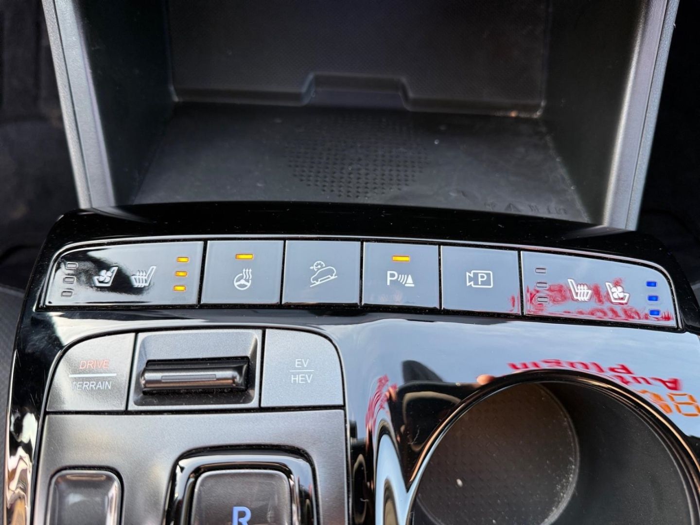 Fahrzeugabbildung Hyundai Tucson N-Line Plug-In Hybrid 4WD Sportpaket PDC