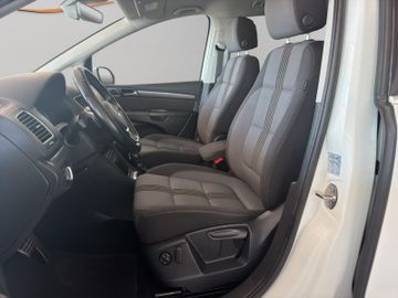 Volkswagen Sharan - 11