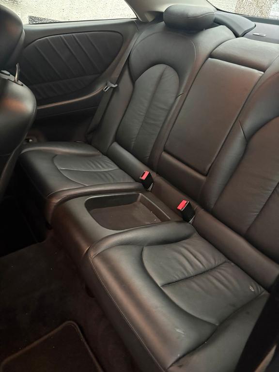 Mercedes-Benz CLK 320