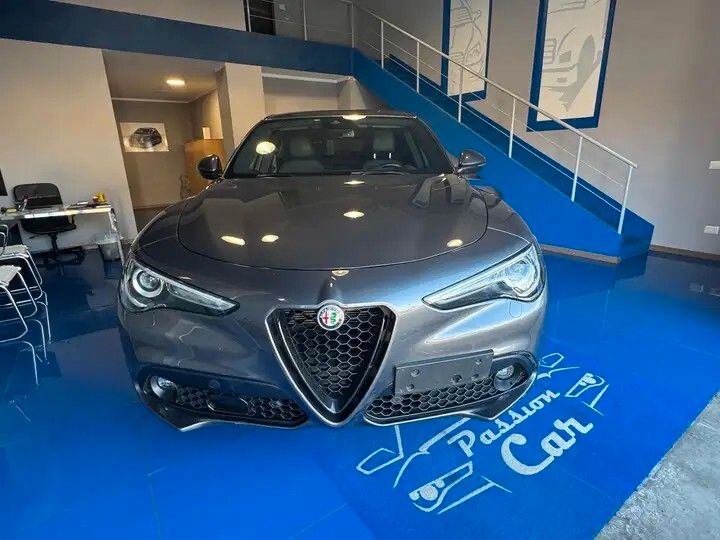 Alfa Romeo Stelvio 2.2 Turbodiesel 190 CV AT8 Q4 imagem 2