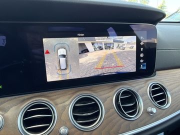 Mercedes E 200 - 8